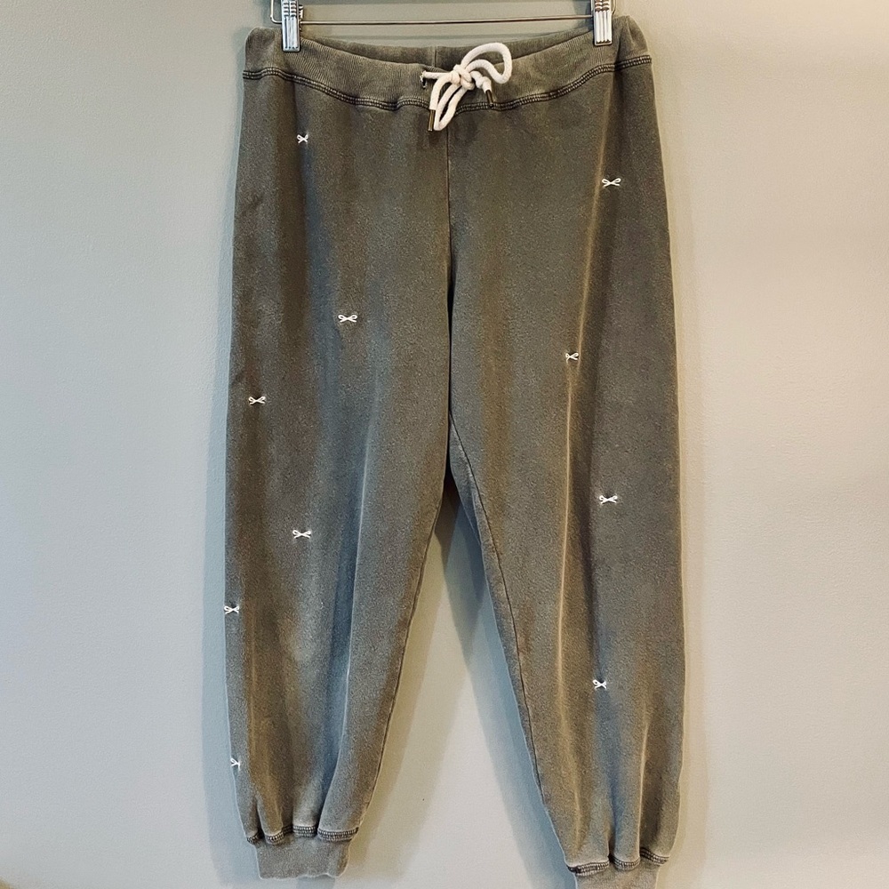 The Great Cropped Sweatpant with bow embroidery, size 2